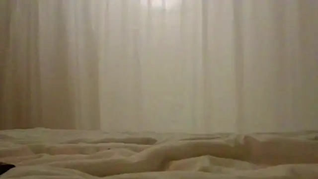 Snapshot of SallyCumLaude chatting on 03.04.25 SallyCumLaude online show from 03.04.25