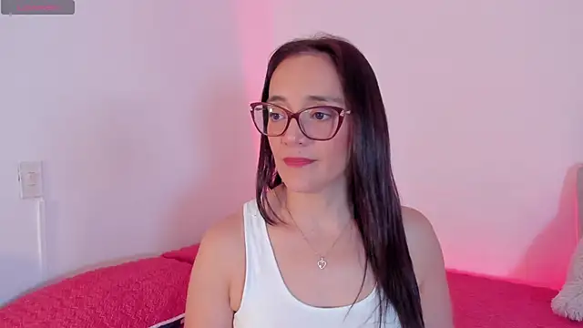 Snapshot of Jessica_Herrera_ chatting on 04.29.26 Jessica Herrera online show from 04.29.26