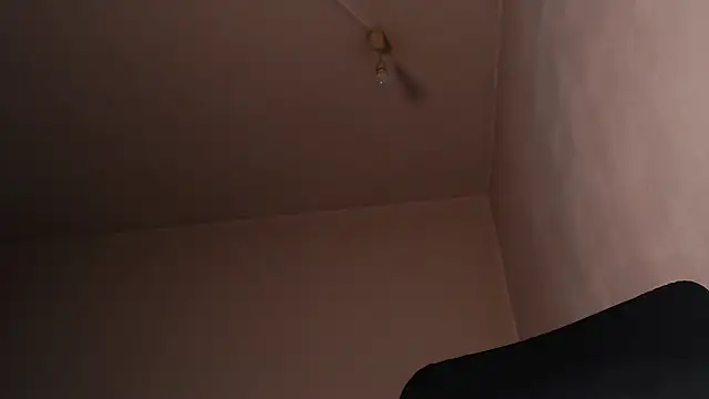 Snapshot of henryaxe chatting on 04.24.26 henryaxe online show from 04.24.26