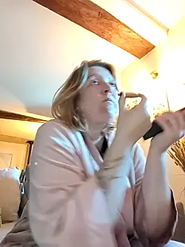 Snapshot of lady_charlyne chatting on 09.09.25 lady charlyne online show from 09.09.25