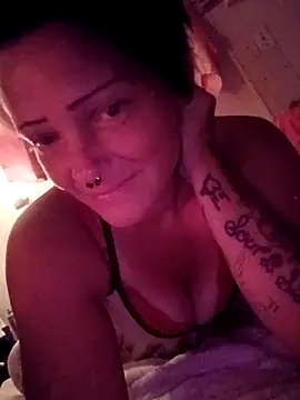 Snapshot of JanstaX chatting on 10.17.25 JanstaX online show from 10.17.25