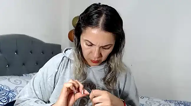 Chantal hott online show from 03.06.25