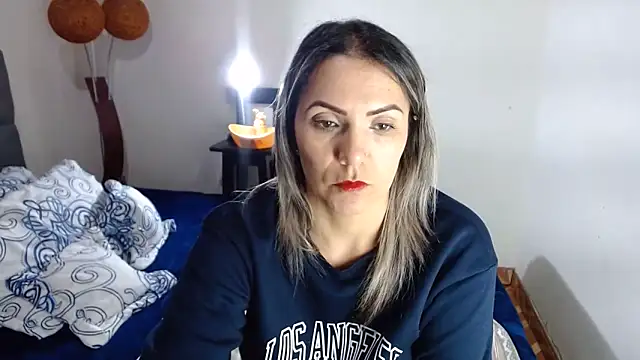 Chantal hott online show from 06.17.26