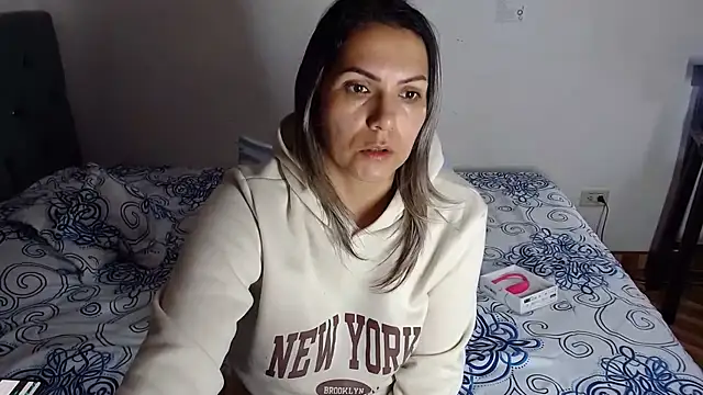 Chantal hott online show from 07.14.26