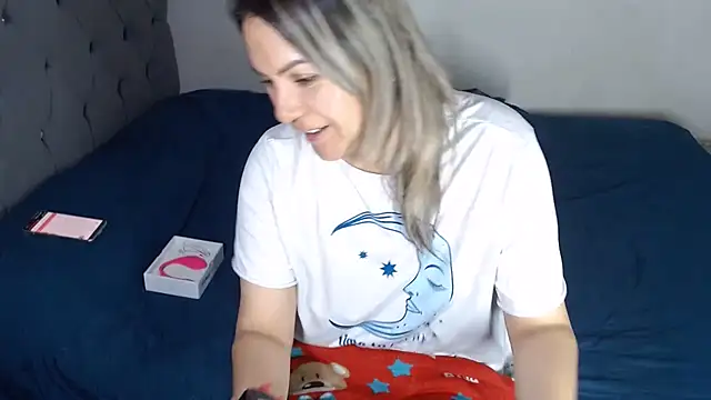 Chantal hott online show from 07.24.26