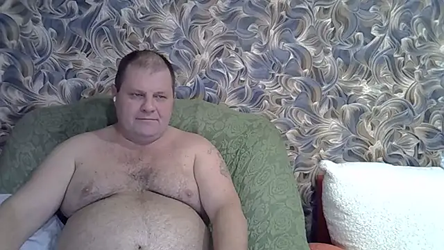 Snapshot of Nilola6 chatting on 11.25.25 Nilola6 online show from 11.25.25