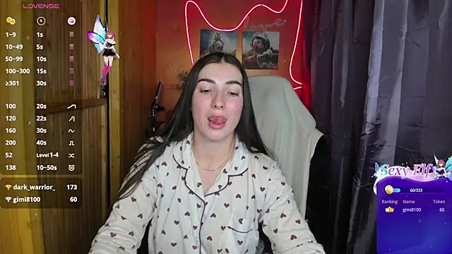 Snapshot of Fiery_Brunette_ chatting on 12.22.24 Fiery Brunette  online show from 12.22.24