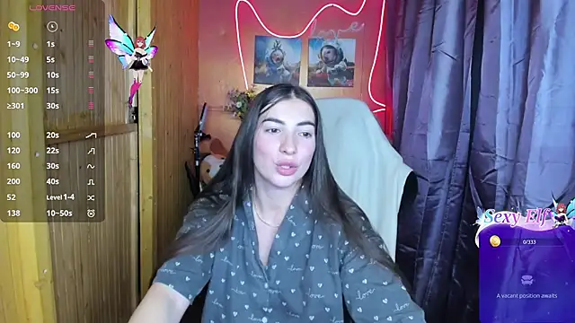 Snapshot of Fiery_Brunette_ chatting on 12.27.24 Fiery Brunette  online show from 12.27.24