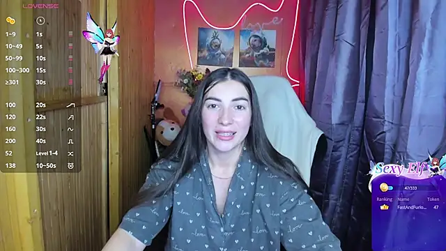 Snapshot of Fiery_Brunette_ chatting on 12.27.24 Fiery Brunette  online show from 12.27.24