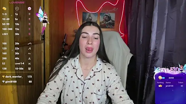 Snapshot of Fiery_Brunette_ chatting on 12.31.24 Fiery Brunette  online show from 12.31.24