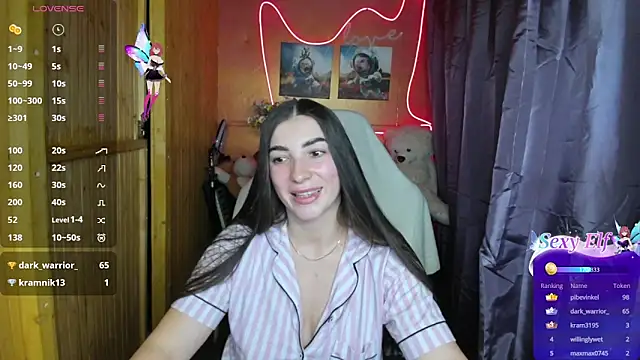 Snapshot of Fiery_Brunette_ chatting on 01.05.25 Fiery Brunette  online show from 01.05.25