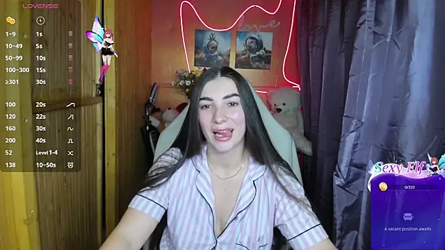 Snapshot of Fiery_Brunette_ chatting on 01.08.25 Fiery Brunette  online show from 01.08.25