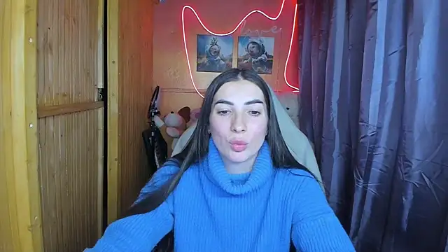 Snapshot of Fiery_Brunette_ chatting on 02.04.25 Fiery Brunette  online show from 02.04.25