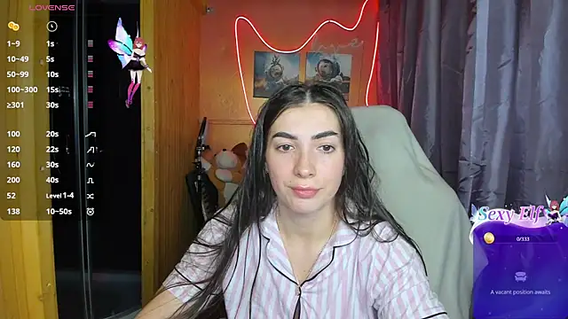 Snapshot of Fiery_Brunette_ chatting on 02.17.25 Fiery Brunette  online show from 02.17.25