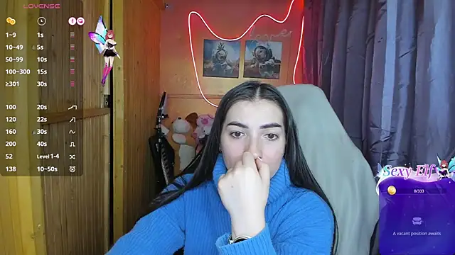 Snapshot of Fiery_Brunette_ chatting on 02.21.25 Fiery Brunette  online show from 02.21.25