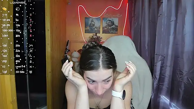 Snapshot of Fiery_Brunette_ chatting on 03.15.25 Fiery Brunette  online show from 03.15.25