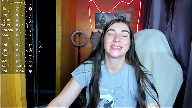 Snapshot of Fiery_Brunette_ chatting on 09.13.25 Fiery Brunette  online show from 09.13.25