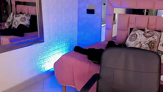 catalina  23 online show from 03.20.25