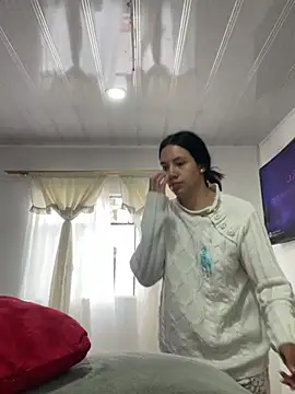 Snapshot of hannahb-e chatting on 04.09.26 hannahb-e online show from 04.09.26