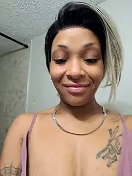Snapshot of mariah2299 chatting on 06.27.26 mariah2299 online show from 06.27.26