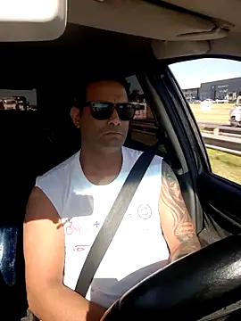 hecwil8 online show from 12.19.25