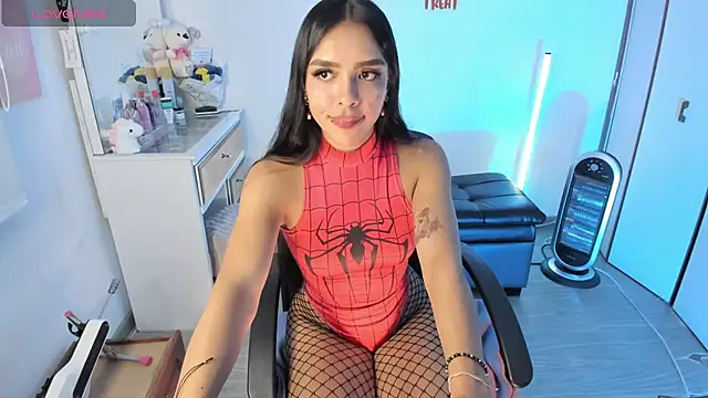 Snapshot of Michelle_se chatting on 10.07.25 Michelle se online show from 10.07.25