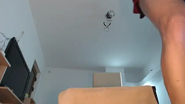 Snapshot of FuckHugeTits chatting on 01.31.25 FuckHugeTits online show from 01.31.25