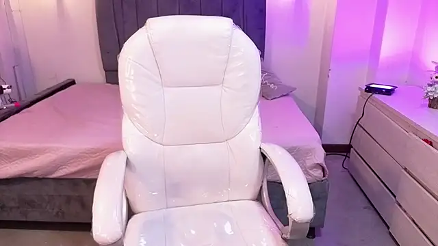 iam sofiia online show from 02.17.26