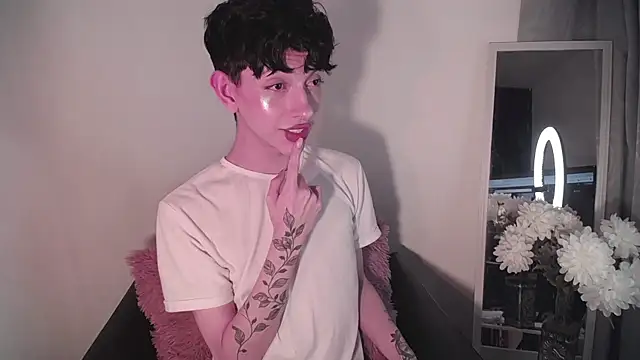 Snapshot of lyamthommpson chatting on 02.08.25 lyamthommpson online show from 02.08.25