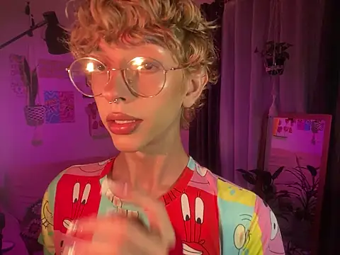 Snapshot of lyamthommpson chatting on 02.24.26 lyamthommpson online show from 02.24.26