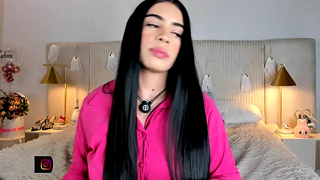 Snapshot of susan_zc chatting on 10.04.25 susan zc online show from 10.04.25