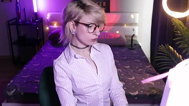  Moonlight t online show from 04.24.26