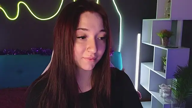 YasmineWest online show from 12.24.24