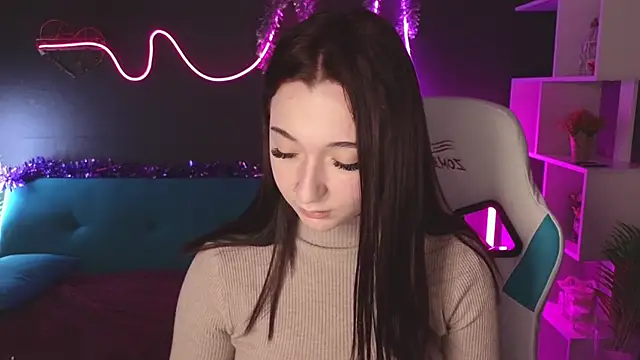 YasmineWest online show from 12.27.24