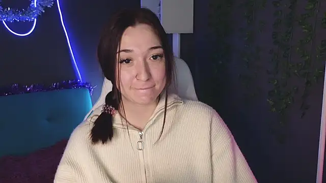 YasmineWest online show from 12.29.24