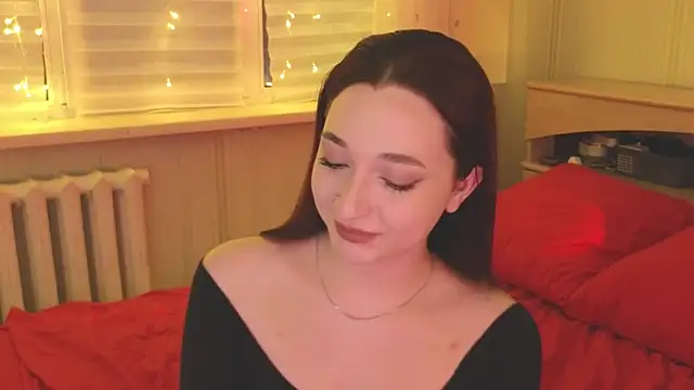 YasmineWest online show from 02.16.25