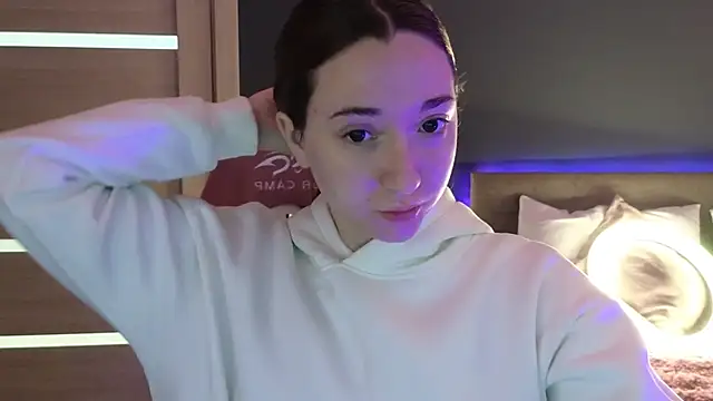 YasmineWest online show from 09.09.25