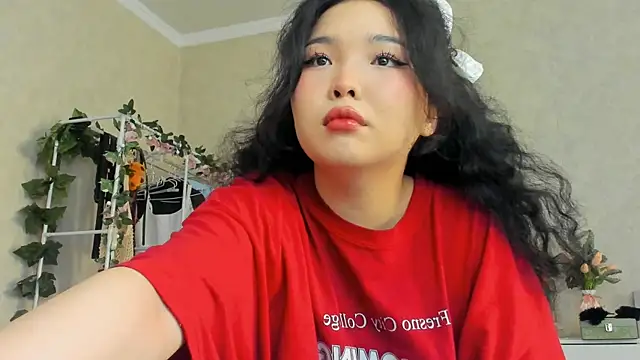 Snapshot of wastforu chatting on 02.03.25 wastforu online show from 02.03.25