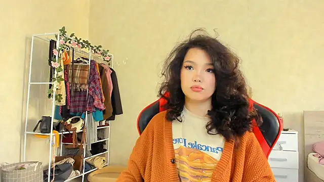 Snapshot of wastforu chatting on 10.16.25 wastforu online show from 10.16.25