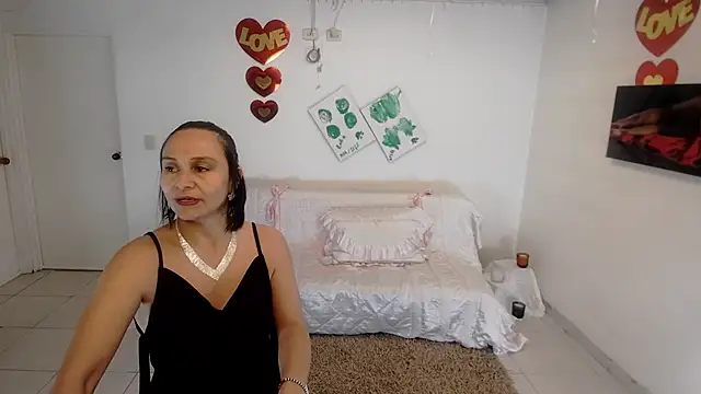 Snapshot of lollita_23_ chatting on 04.30.26 lollita 23 online show from 04.30.26