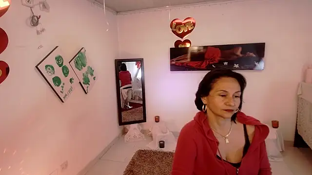 Snapshot of lollita_23_ chatting on 05.06.26 lollita 23 online show from 05.06.26