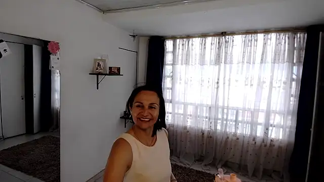 Snapshot of lollita_23_ chatting on 05.20.26 lollita 23 online show from 05.20.26