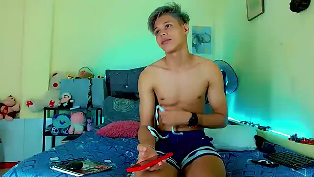 Liamscott  online show from 03.29.26