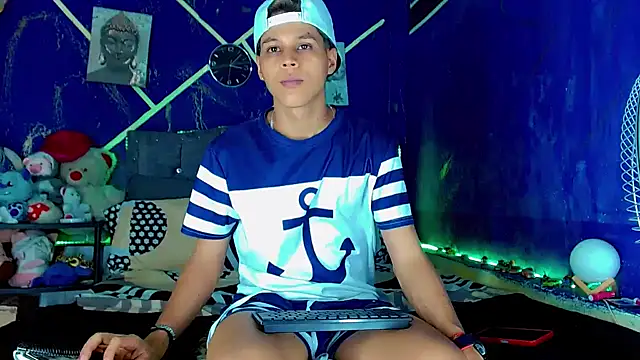 Liamscott  online show from 06.13.26