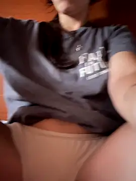 Snapshot of rossana99_ chatting on 09.27.25 rossana99 online show from 09.27.25