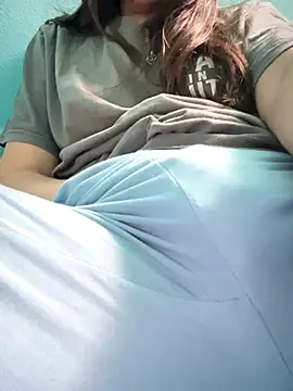 Snapshot of rossana99_ chatting on 10.12.25 rossana99 online show from 10.12.25