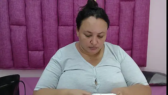 CrushOnMe  online show from 02.12.26