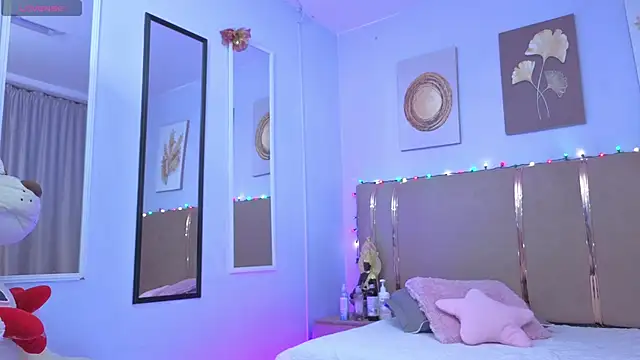 Snapshot of sarah_cruzz_ chatting on 01.31.26 sarah cruzz online show from 01.31.26