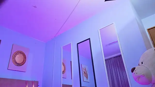 Snapshot of sarah_cruzz_ chatting on 03.03.26 sarah cruzz online show from 03.03.26