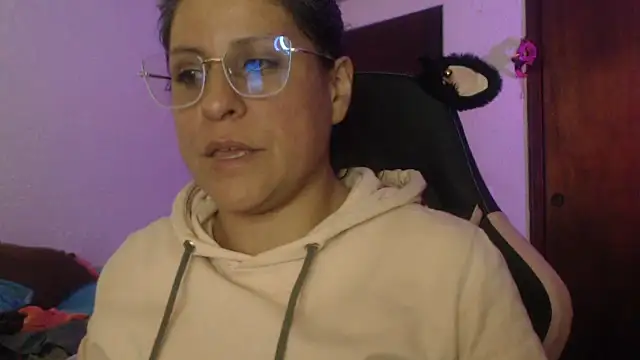 LucifernandaSw online show from 02.12.26